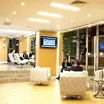 Nesta Hotel