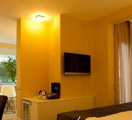 Nesta Hotel 4*