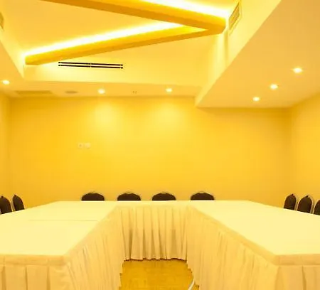 Hotel Nesta 4*
