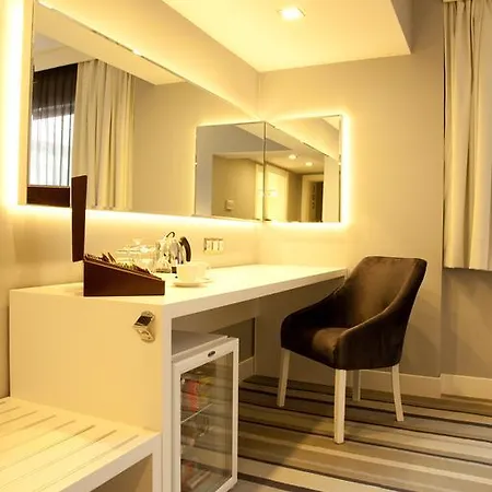 Hotel Nesta 4*